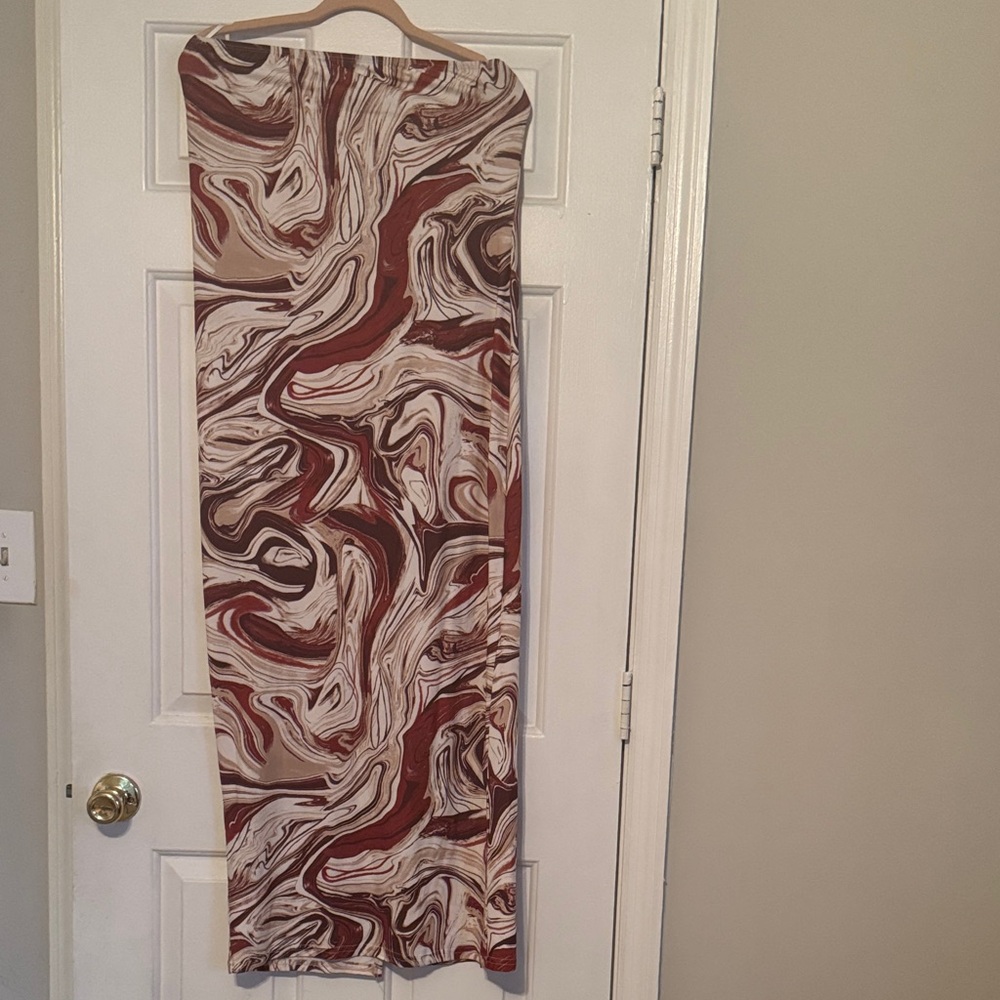 Elegant Marble Print Maxi Skirt